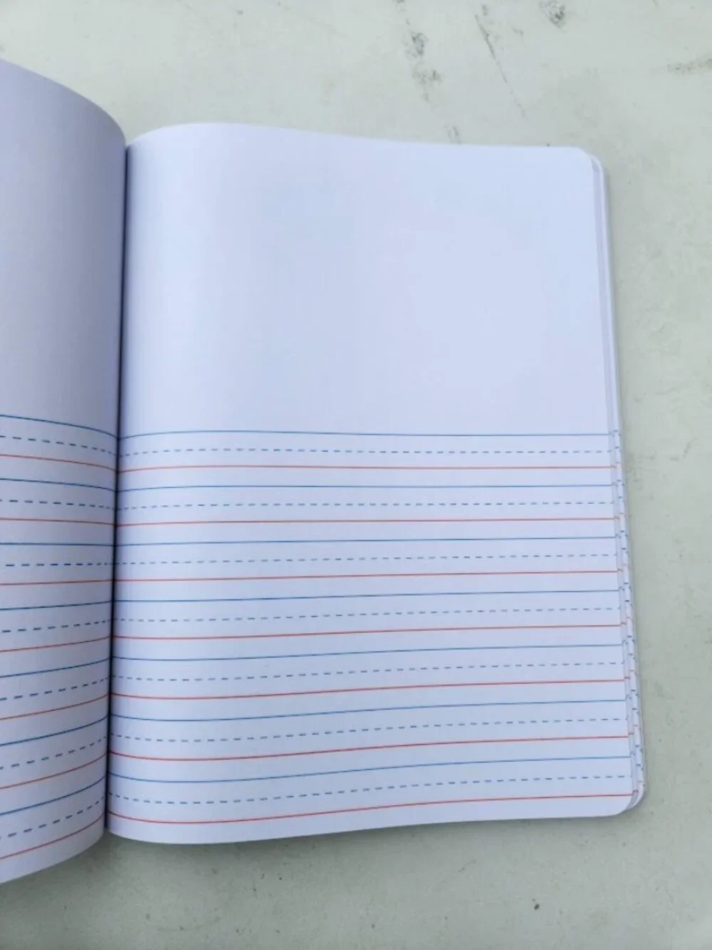 Primary Composition Notebook Grades K-2 Primary Journal Grades Writing Drawing J